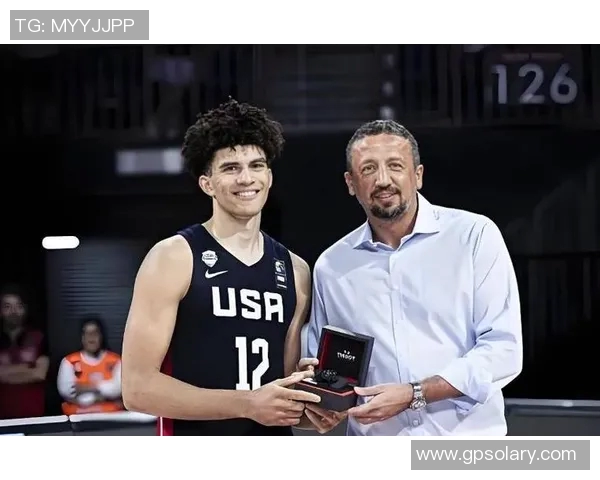 布泽尔儿子杜克季前赛表现惊艳狂砍24分23板再送盖帽接连高分展现潜力