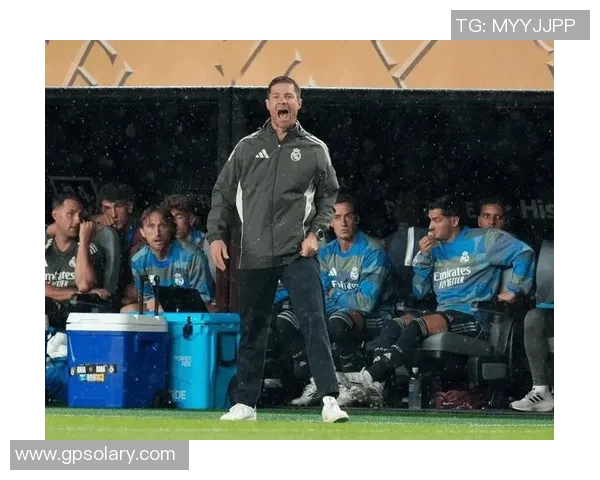 贡萨洛加西亚盛赞阿隆索为顶尖教练并坦言C罗是自己心中的偶像