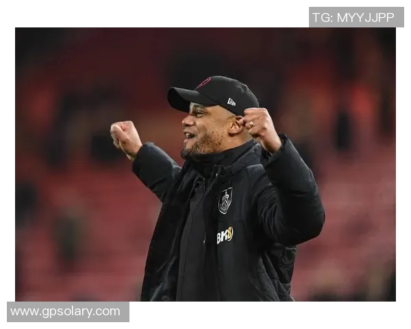 拜仁开季连胜追平AC米兰纪录孔帕尼海报引发球迷热议 拜仁开季连胜追平AC米兰纪录孔帕尼海报引发球迷热议