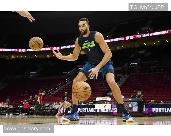 内线巨兽戈贝尔表现出色投篮罚球双双命中助球队争夺胜利