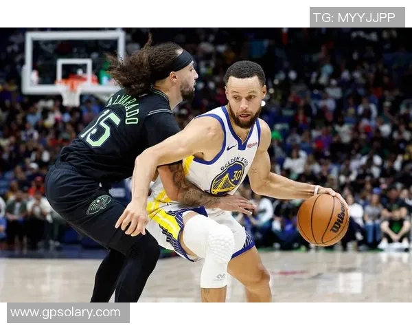 库里鼓励波杰和穆迪保持自信果断出手不必过于纠结比赛结果